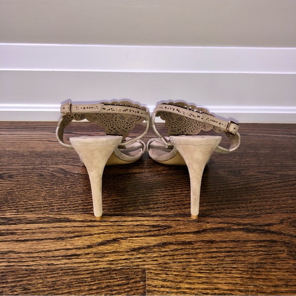 💠 Salvatore Ferragamo Garcia Suede Sandal - Picture 3 of 8